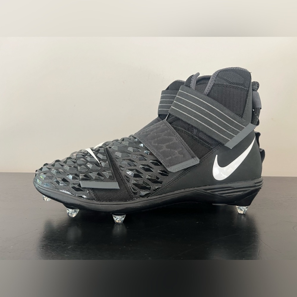 Size 13.5 Nike Force Savage Elite 2 TD Detachable Football Cleats CI1710-001